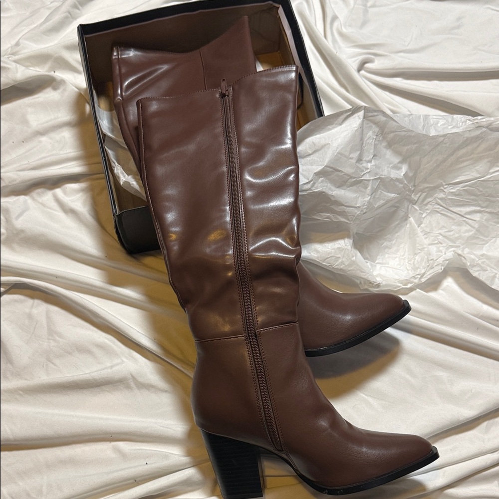 Brown Knee-High Women's Boots